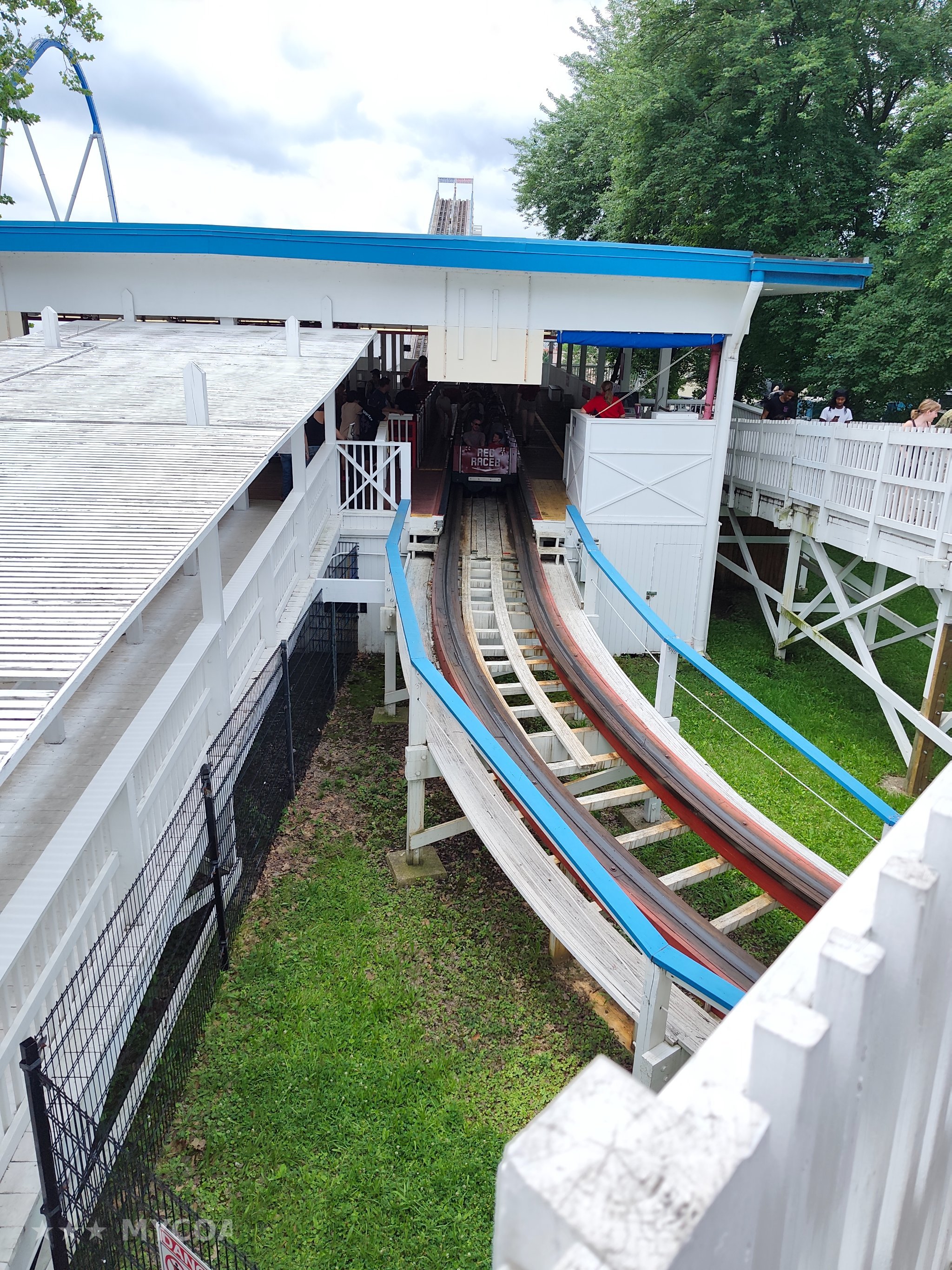 Racer (Left)